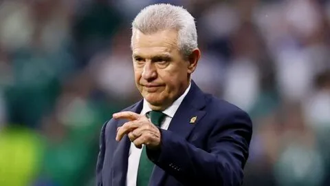 Aguirre repite alineación por primera vez en el actual proceso para enfrentar a Inglaterra