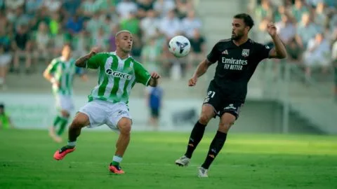Betis golea al Lyon y arranca su preparación antes del inicio de LaLiga