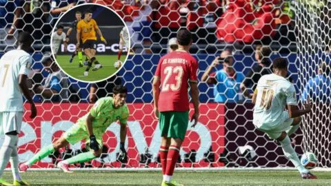 Bono, el último portero que detuvo un penalti a Raúl Jiménez, hace fallar a Mbappé en el Francia vs Marruecos