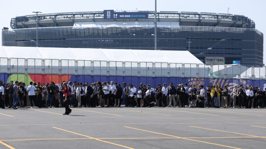 Caos en los accesos del Estadio Nueva York/Nueva Jersey