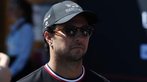 Checo Pérez admite falta de ritmo en el GP de Hungría y evalúa salir desde pits
