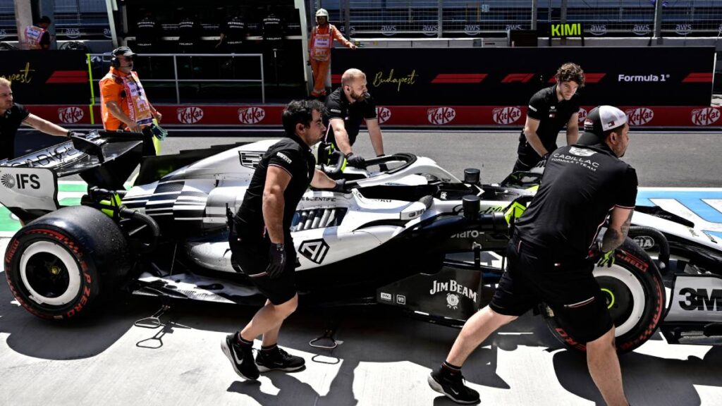 El piloto mexicano, Checo Pérez, confía en que la escudería norteamericana regresará más fuerte tras las vacaciones de verano