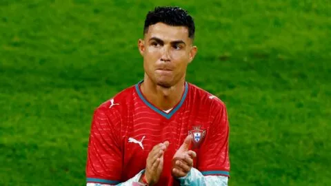 Cristiano Ronaldo cumple el sueño de un niño venezolano sobreviviente del terremoto