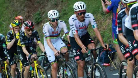 Isaac del Toro, tercero en el Tour y líder de los jóvenes tras lanzar el ataque fulminante de Pogacar en Tourmalet