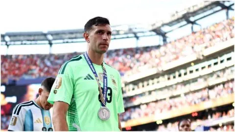 Dibu Martínez pone en duda su continuidad con Argentina tras perder la final del Mundial 2026
