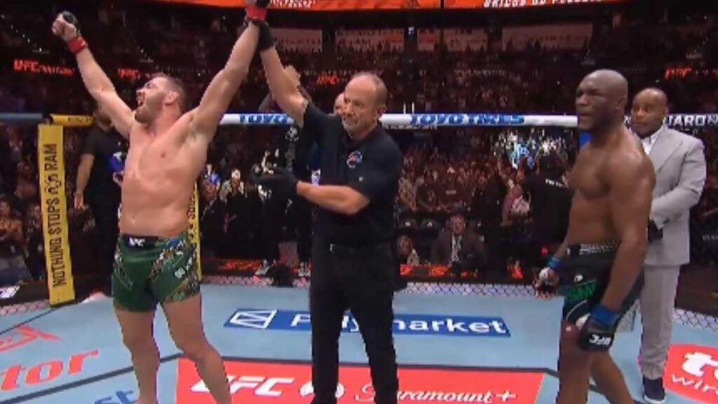 Dricus Du Plessis se impone a Kamaru Usman en UFC Oklahoma City
