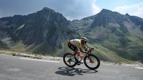 ¿Cómo les fue a los colombianos en el Tour de Francia 2026 hoy 15 de julio? Resultados y posiciones