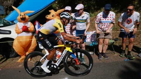 Egan Bernal, tras la etapa 10: "En el Tour se corre en un ritmo muy fuerte”"
