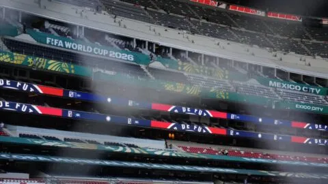 Banderas y recuerdos del Mundial 2026 permanecen en el Estadio Azteca