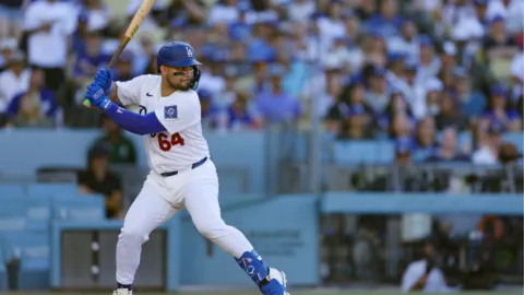 Elierzer Alfonzo Jr. debuta con los Dodgers en medio de una tragedia familiar