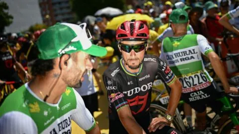 ¿Cómo les fue a los colombianos en el Tour de Francia 2026 hoy 10 de julio? Resultados y posiciones