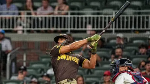Fernando Tatis Jr. conecta el jonrón más largo de la temporada en triunfo de Padres
