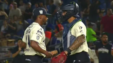 Sultanes de Monterrey gana la serie ante Acereros con rally en la séptima