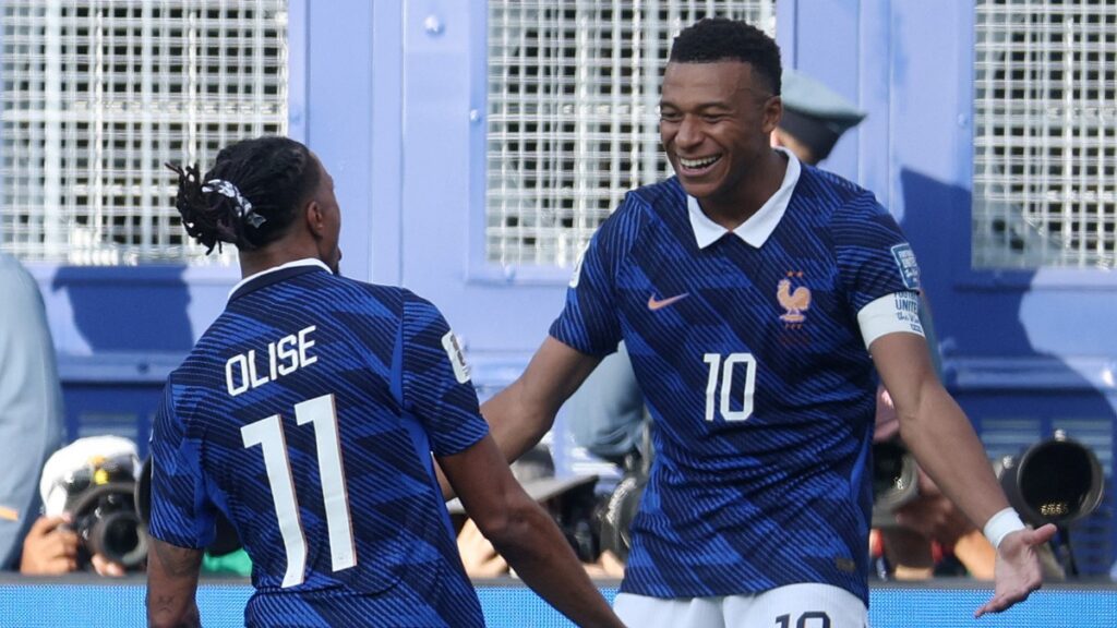 Francia: Mbappé y Olise, una conexión que acelera el ataque
