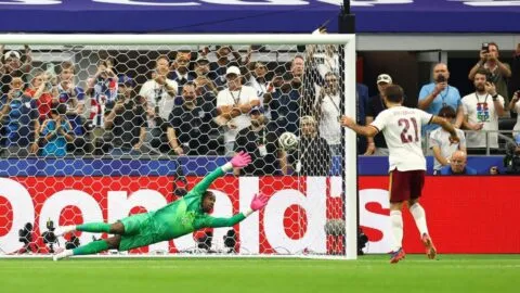 Francia vs España, en vivo Mundial 2026: ¡Le Bleus, en problemas: Saliba sale lesionado!