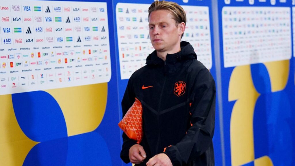Frenkie de Jong se lesionó el ligamento lateral