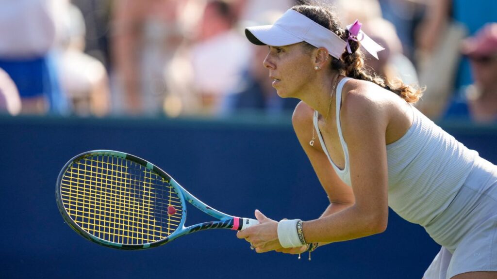 Giuliana Olmos durante el torneo de Eastbourne 2026