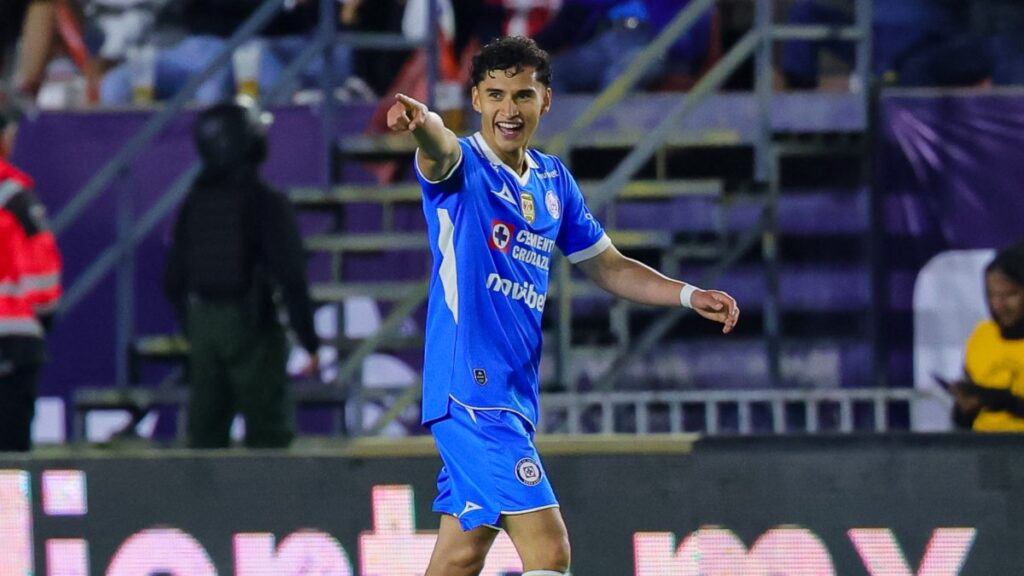 Jeremy Márquez en festejo de gol