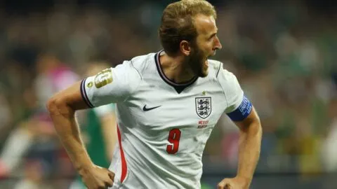 Harry Kane hace de todo ante México: gol, asistencia y penalti cometido