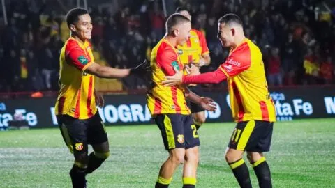 Otro problema administrativo en Costa Rica: tres puntos para Herediano por escritorio