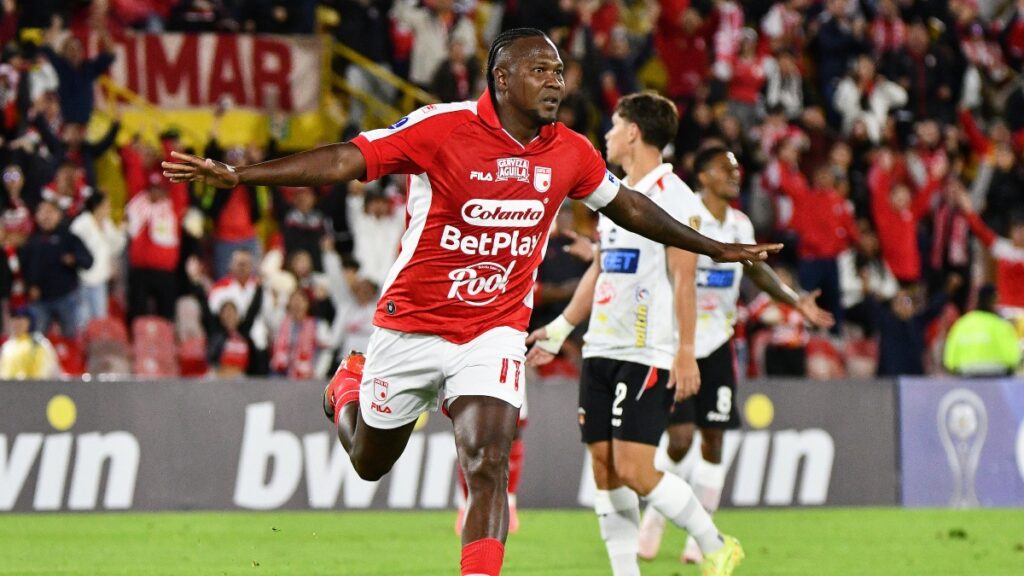 Hugo Rodallega fue el delantero más destacado de la fase ida de los playoffs de la Copa Sudamericana