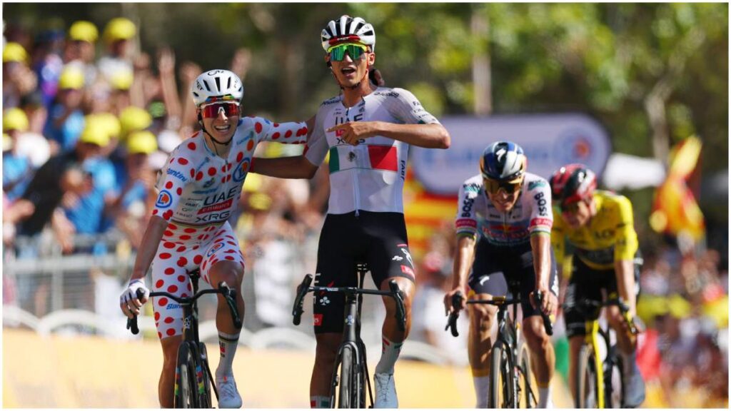¡Historia pura para el ciclismo mexicano! Isaac del Toro ganó la segunda etapa del Tour de Francia 2026 y emerge entre los favoritos de la competencia | Reuters