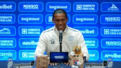 Joel Huiqui renueva con Cruz Azul y revela el objetivo: “Vamos por el bicampeonato y cuatro títulos más"