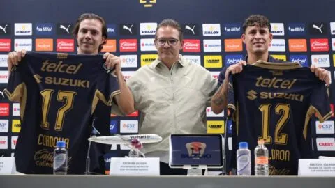 Pumas presenta a Sebastián Córdova y Chicote Calderón como sus nuevos refuerzos para el Apertura 2026
