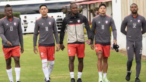 Pablo Repetto confía en la base de jugadores en Santa Fe para derrotar a Caracas