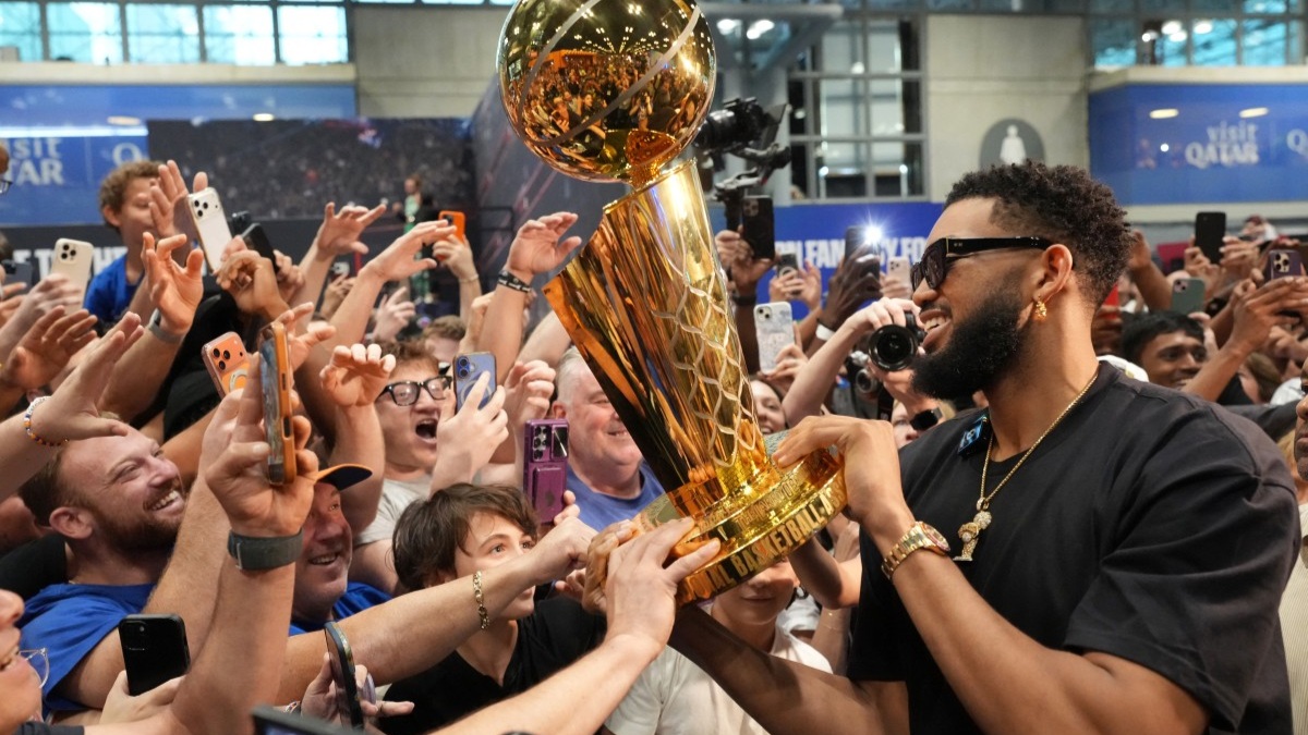 Karl-Anthony Towns se proclamó campeón de la NBA con los Knicks de Nueva York.