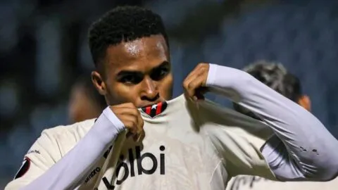 Qué falta para que Kenyel Michel regrese a Alajuelense