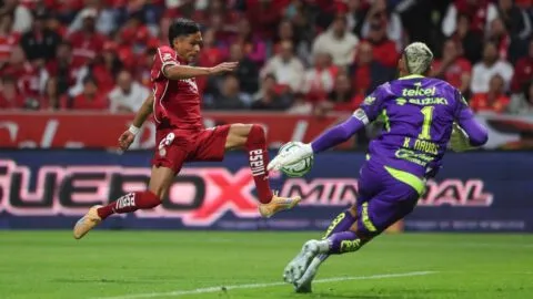 El error de Keylor Navas que terminó en gol del Toluca ante Pumas