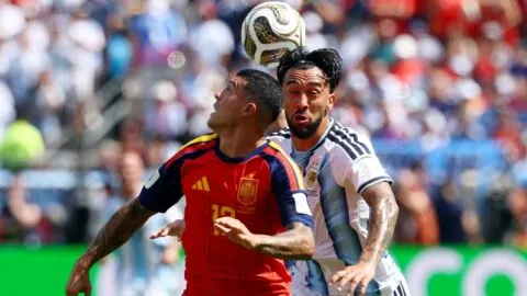 España vs Argentina, en vivo: La Albiceleste busca salir de la presión