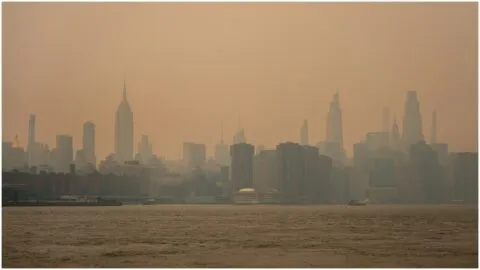 La MLB suspende otro partido por la contaminación provocada por los incendios que amenazan la final del Mundial 2026