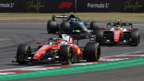 Leclerc obtiene su primera victoria en la temporada en un caótico cierre del GP de Gran Bretaña