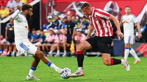 Lukas Nmecha castiga al Sunderland y firma el triunfo del Leeds United en Estados Unidos