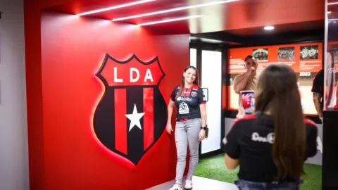 Alajuelense quiere romper el mercado con el regreso de un histórico