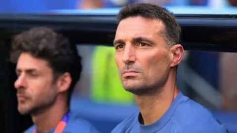 Lionel Scaloni celebra su partido 100 como técnico de la Selección Argentina en el Mundial