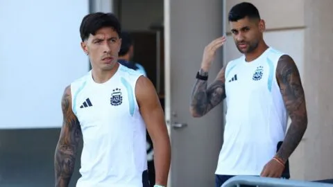 Lisandro Martínez responde a las acusaciones en contra de Argentina: "Me parece una locura"