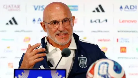 De la Fuente niega ayudas a Argentina y elogia a Scaloni: "La brillantez y talento ganan en cualquier circunstancia"