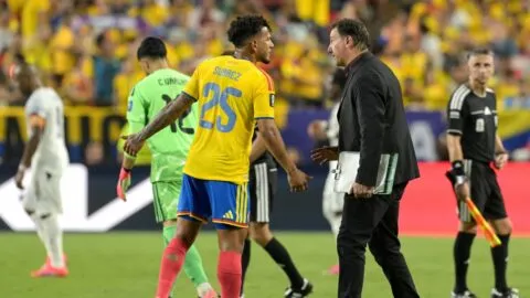 Luis Javier Suárez, con la responsabilidad del gol en Colombia
