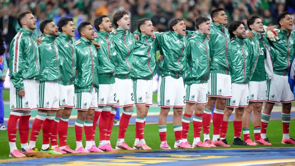 ¡Todos de verde! La selección mexicana repite uniforme para el duelo ante Inglaterra en el Estadio Azteca