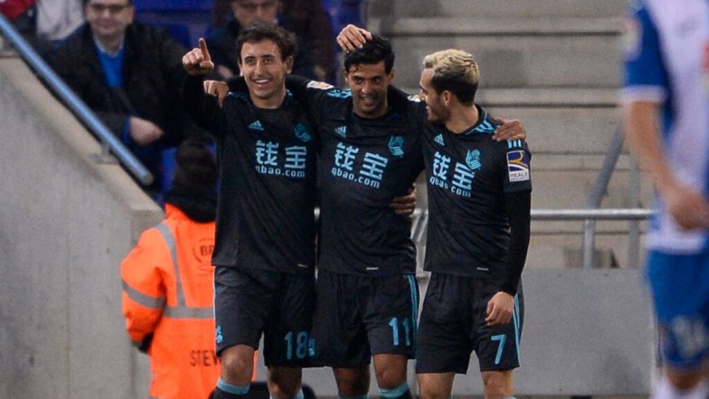Mikel Oyarzábal con Vela y Griezmann