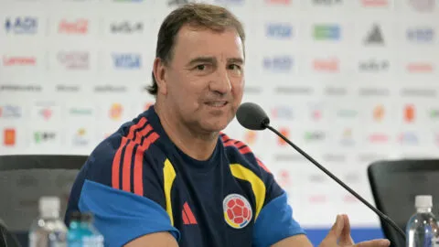 Néstor Lorenzo no da pistas del once titular y guarda precauciones con Ghana