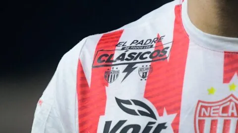 Necaxa y Atlante usan parche especial para El Padre de todos los Clásicos