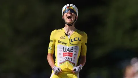 Pogacar gana la etapa 10 del Tour de Francia 2026; Isaac del Toro termina octavo y pierde la camiseta blanca