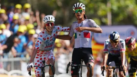 Gianetti se emociona con el triunfo de Isaac del Toro en el Tour de France y el gesto de Pogacar