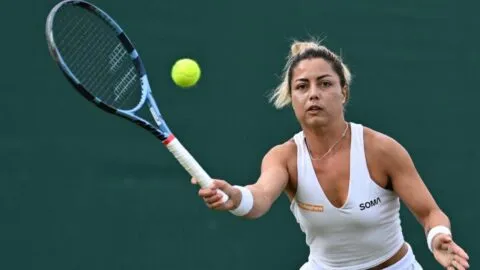 Giuliana Olmos y Miguel Reyes Varela avanzan en los torneos de dobles de Wimbledon; Renata zarazúa se despide