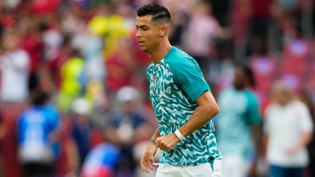 Cristiano en calentamiento previo al partido