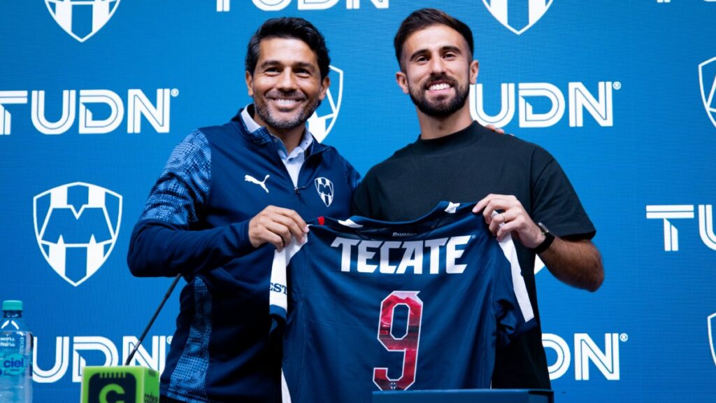 Diego Rossi, el nuevo '9' de Monterrey | @Rayados